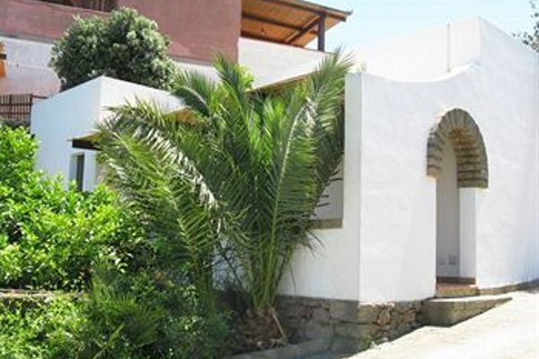 I Dammusi di Punta Karace (Pantelleria)